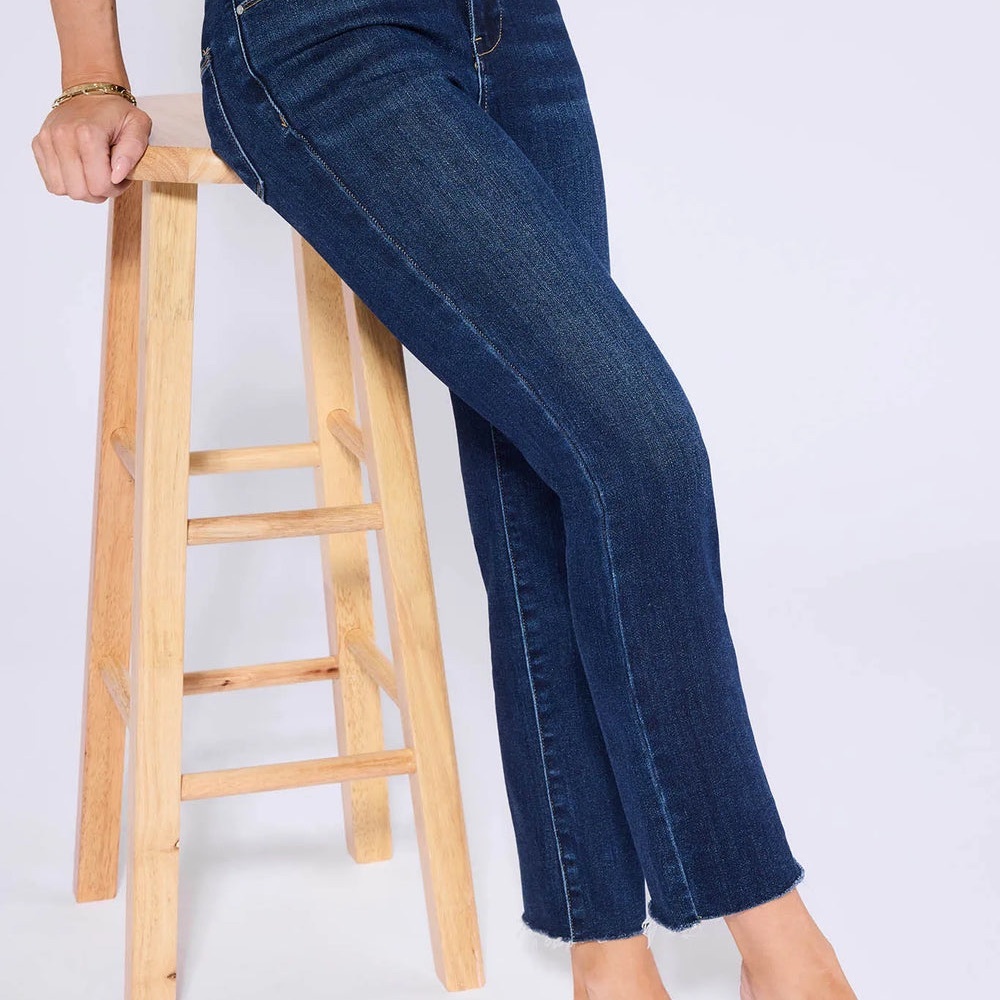 Avara Becca Dark Wash Jeans Sz 27